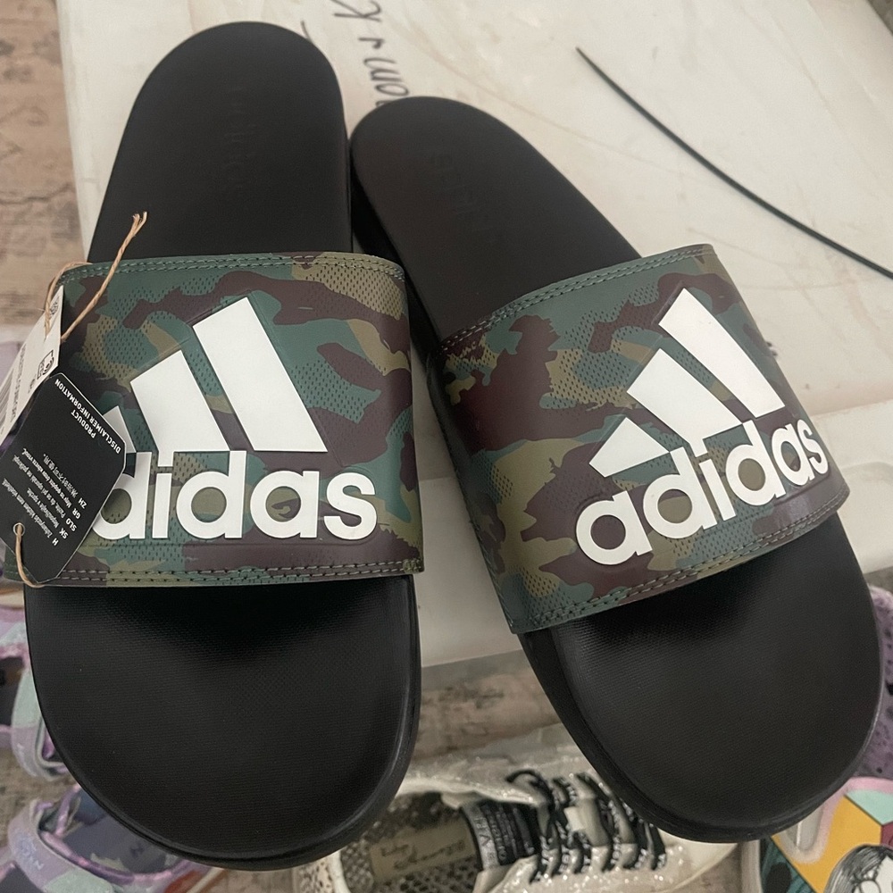 Men’s Adidas slides